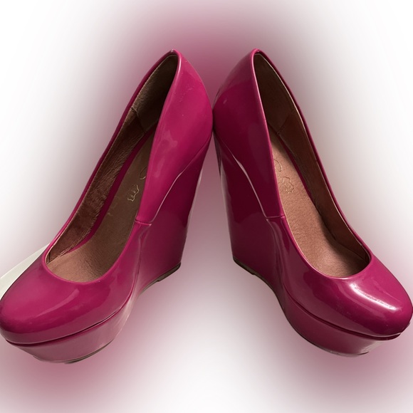 Women’s Heels Pumps - Pink, Size 5 - Picture 2 of 3